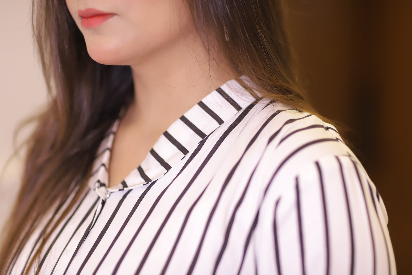 WHITE BLACK STRIPS