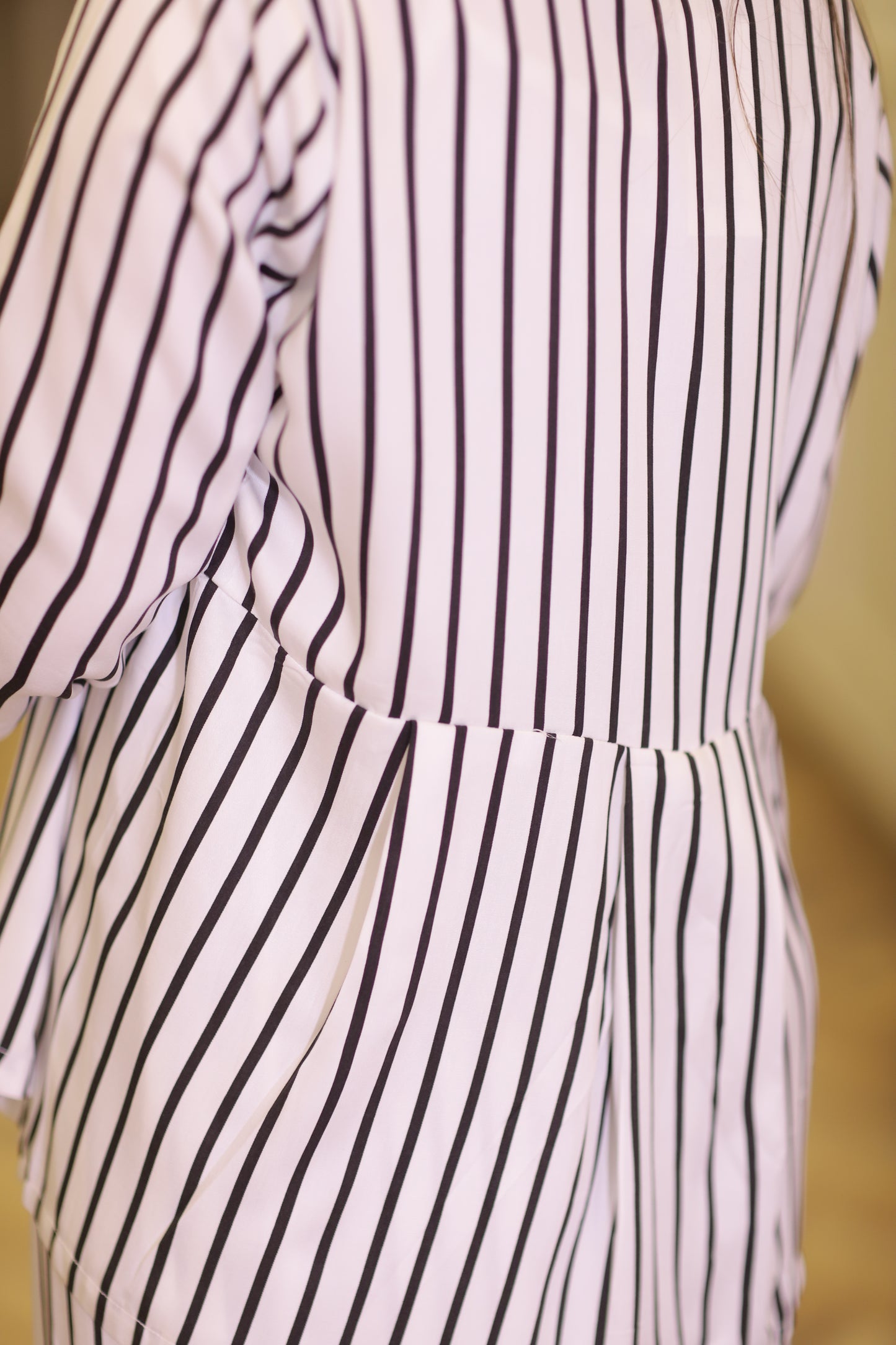 WHITE BLACK STRIPS