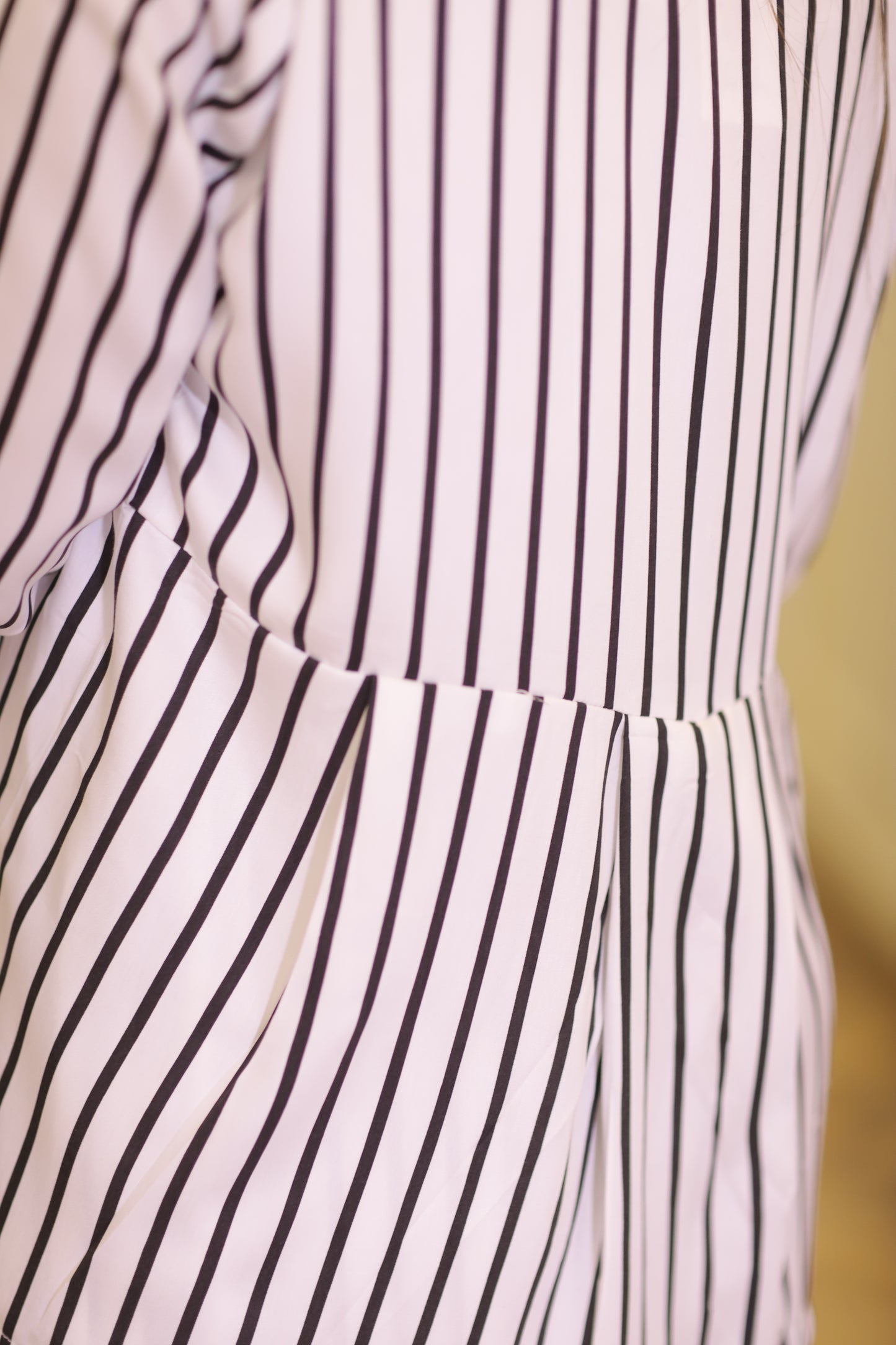 WHITE BLACK STRIPS