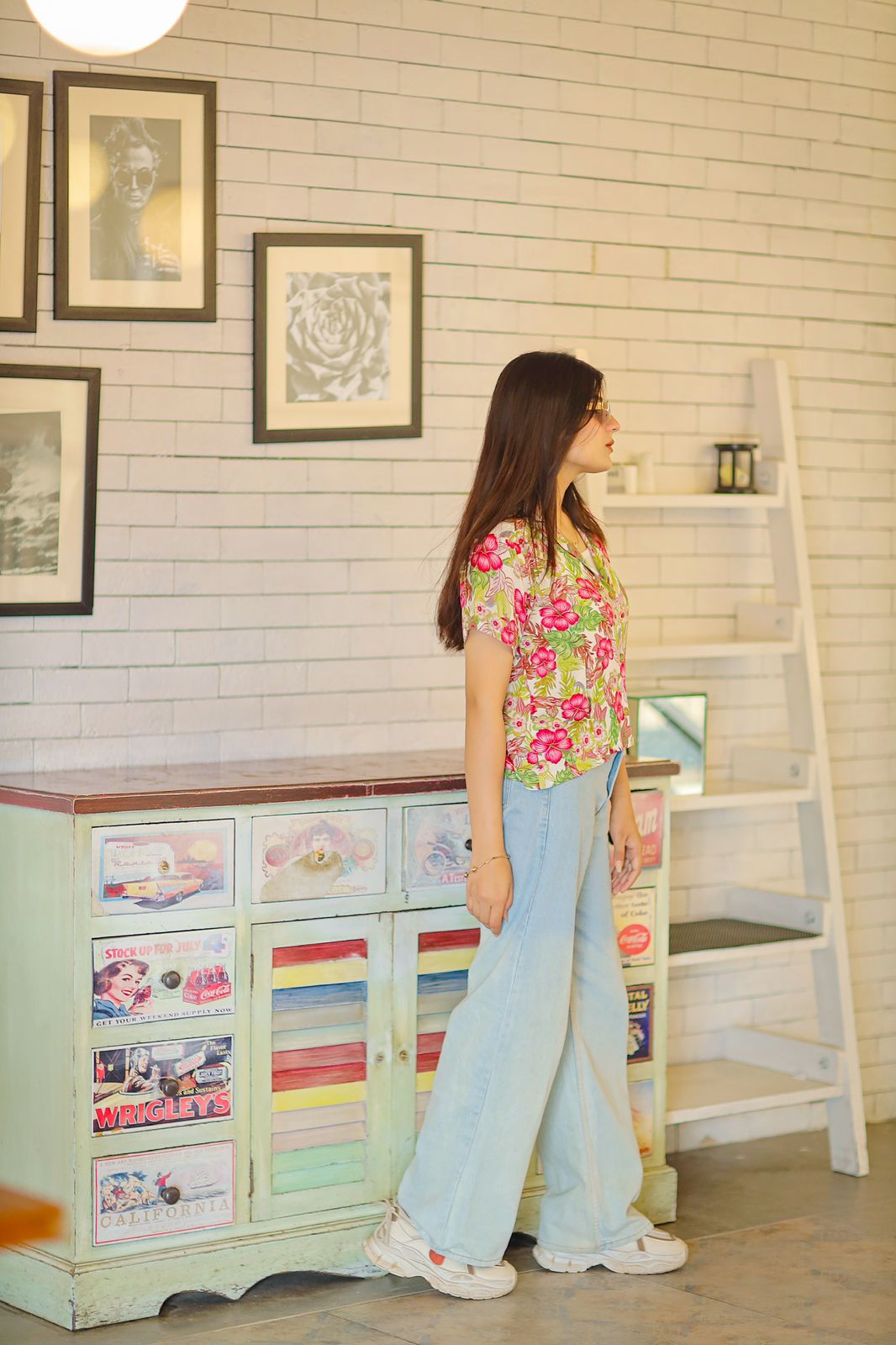 Tropical bloom crop